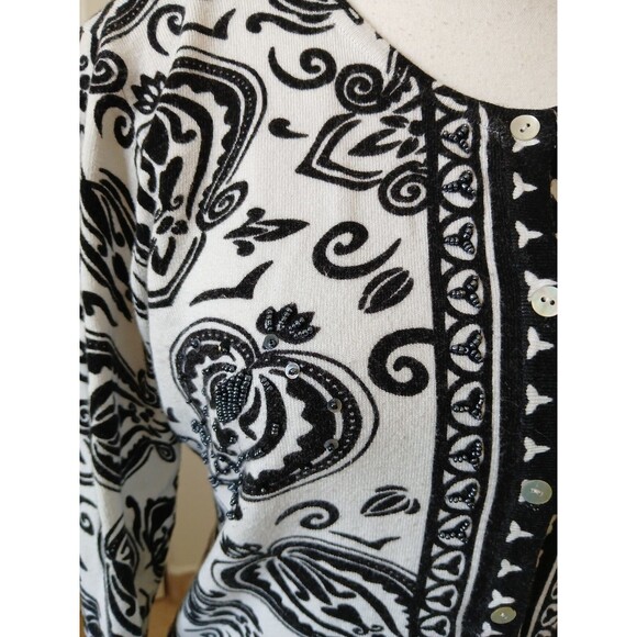 Perrs New York Women’s Black White Cardigan Sweater Beaded Design Size M - Picture 6 of 16